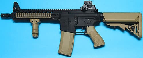 G&P AEG スネークスキン ピストルグリップ 東京マルイ スタンダード 電動M4シリーズ [カラー：ブラック / サンド]