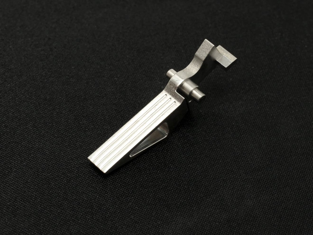 G&P ステンレスCNC タクティカルトリガー for TM AEG M4 [形状：フラット / ラウンド]