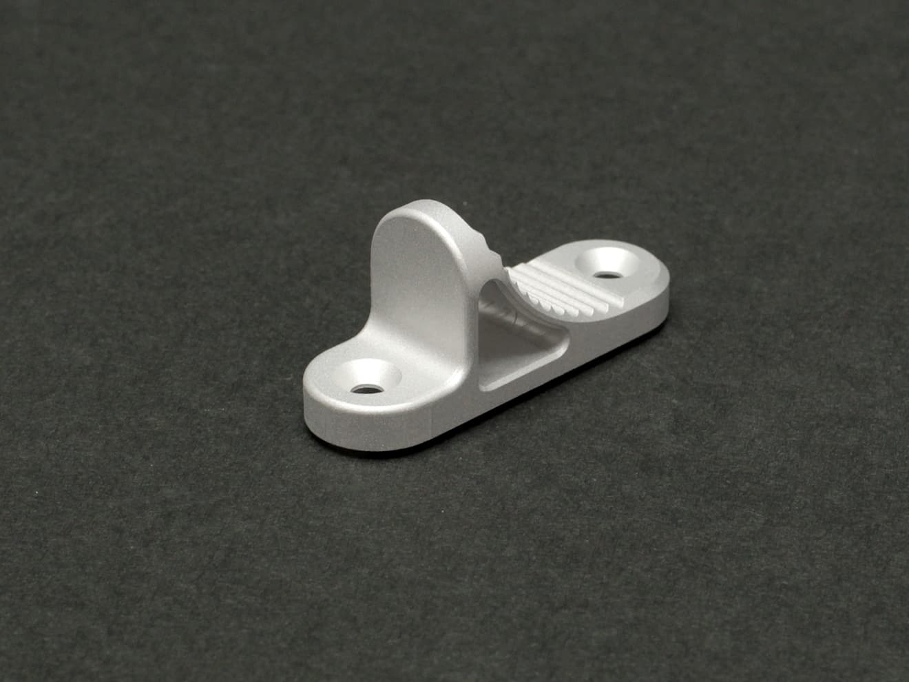 MILITARY BASE B5 ショート K タイプ CNC グリップストップ [カラー・適合：BK・Keymod / DE・Keymod / RED・Keymod / SV・Keymod / BK・M-LOK / DE・M-LOK / RED・M-LOK]