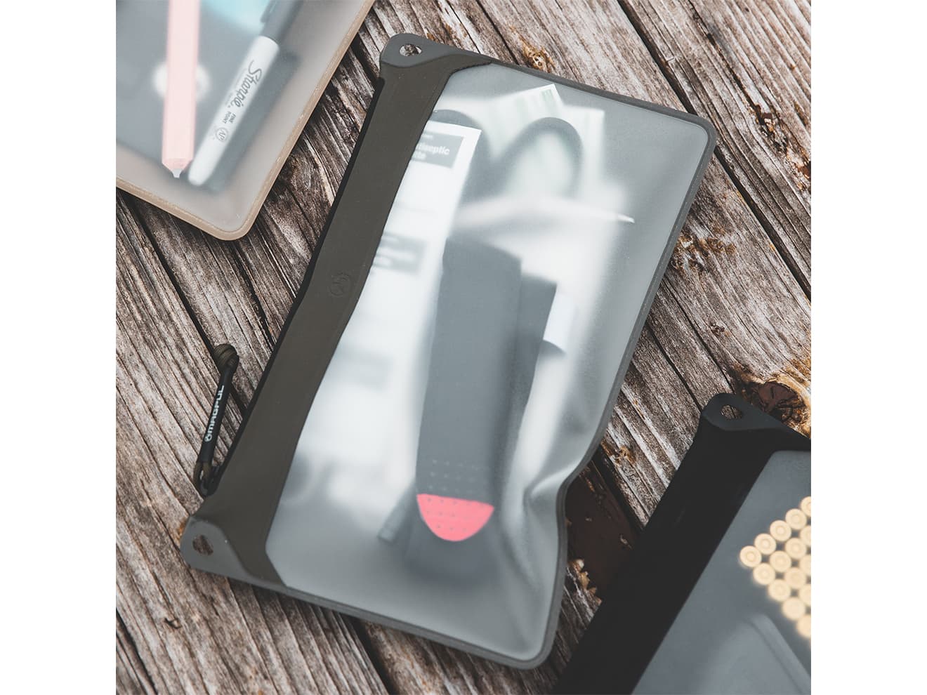 【正規品】MAGPUL DAKA Window ポーチ [カラー / サイズ：BK / スモール / FDE / スモール / BK / ミディアム / FDE / ミディアム / BK / ラージ / FDE / ラージ]