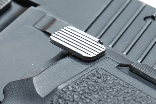 GUARDER スチールスライドキャッチレバー 東京マルイ / KJ WORKS  / WE GBB P226用 [カラー：ブラック / ステンレスコート]