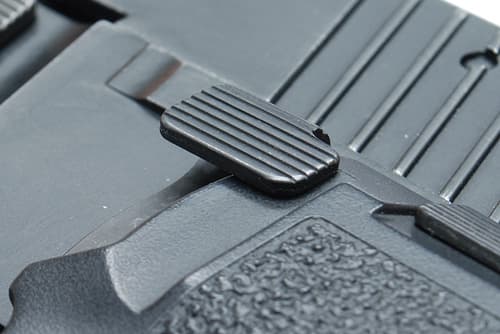 GUARDER スチールスライドデコッキングレバー 東京マルイ / KJ WORKS  / WE GBB P226用 [カラー：ブラック / ステンレスコート]
