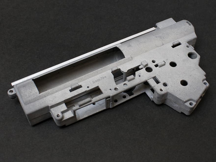 DEEP FIRE 強化メカボックス 6mmベアリング [セット内容：Ver2 / Ver2・ベアリング仕様 / Ver3・ベアリング仕様]