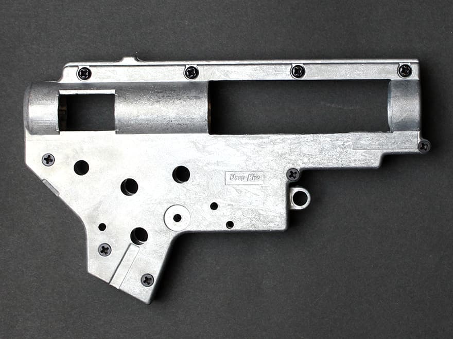 DEEP FIRE 強化メカボックス 7mmベアリング [セット内容：Ver2・ベアリング仕様 / Ver3]